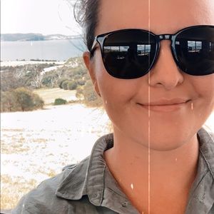 Meet your Posher, Sunya